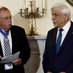 Professor Beaton receiveing award from Greek President - Cambridge Centre for Greek Studies