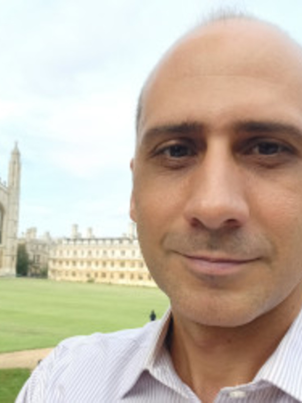 Dr George Kalpadakis