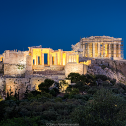 The Acropolis at Night - Spirosparas, CC BY-SA 4.0 <https://creativecommons.org/licenses/by-sa/4.0>, via Wikimedia Commons